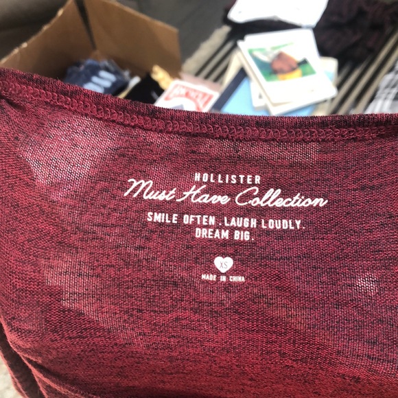 Red Cold shoulder shirt XS - Picture 2 of 2